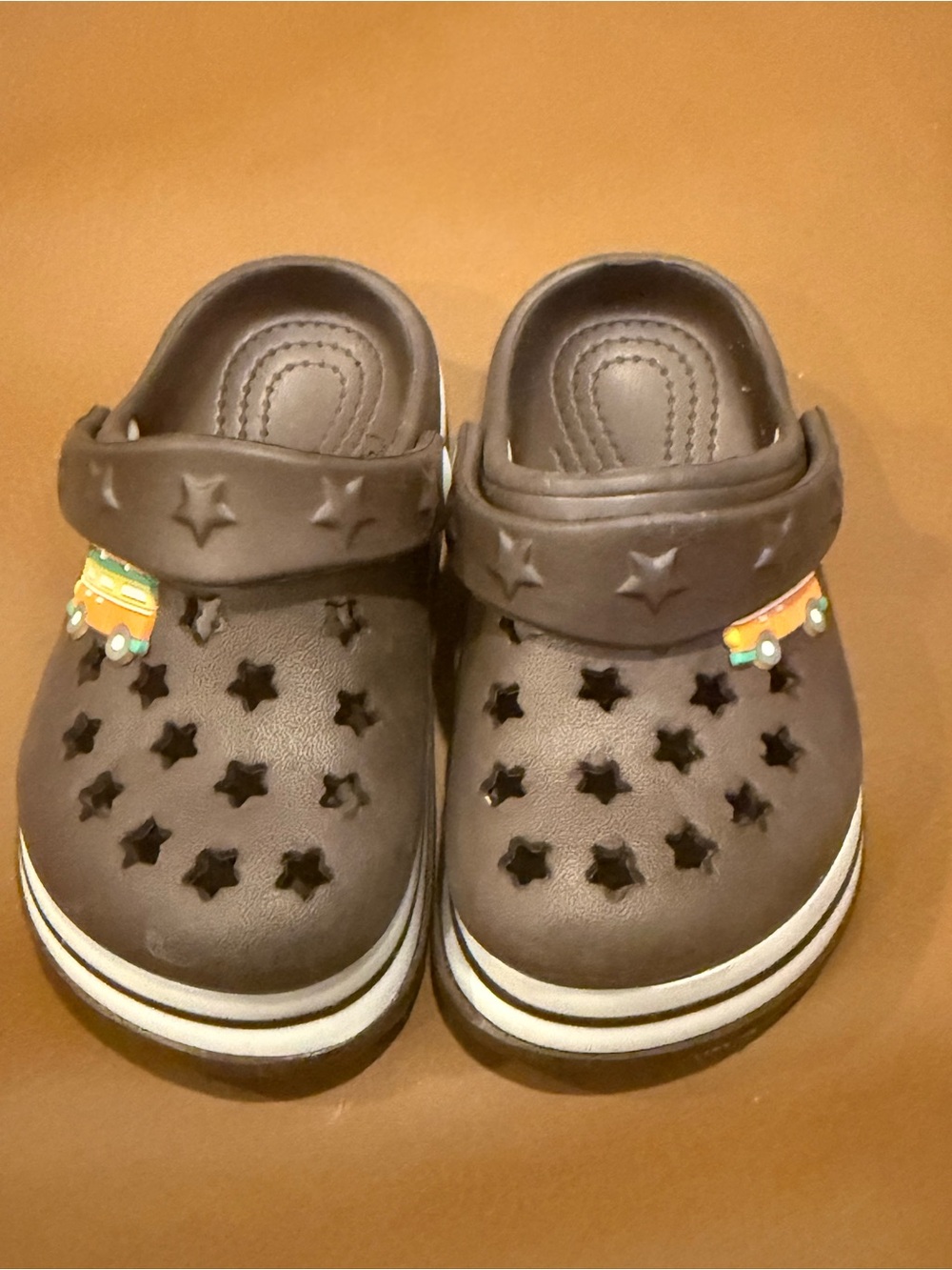 Kids Brown Star-Pattern Clog Sandals with Adjustable Heel Strap